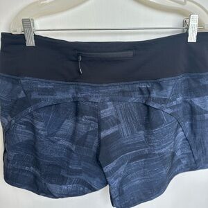 Lululemon Athletica Black Athletic Shorts with Quick-Dry Fabric